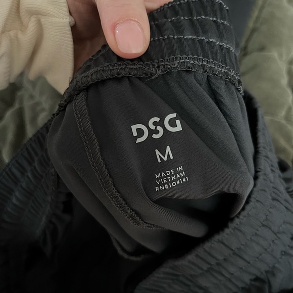 Men’s DSG athletic pants size medium grey - Picture 2 of 2